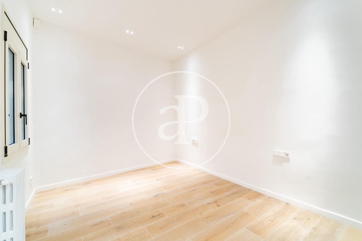 Apartamento de 4 habitaciones en Barcelona ciudad en alquiler - 5.900 € (Ref: 9791041)