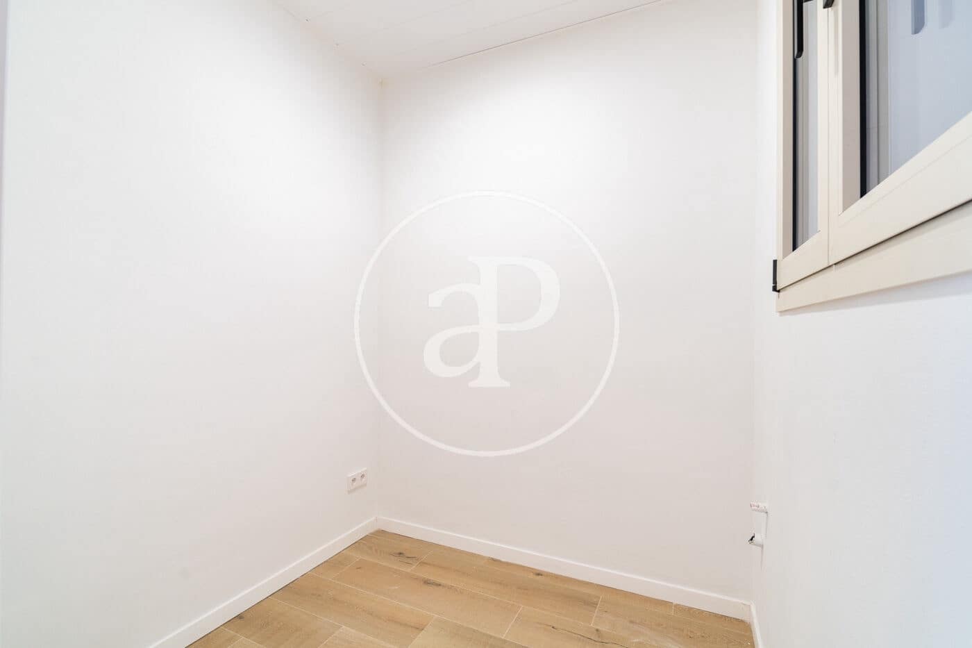 Apartamento de 4 habitaciones en Barcelona ciudad en alquiler - 5.900 € (Ref: 9791041)