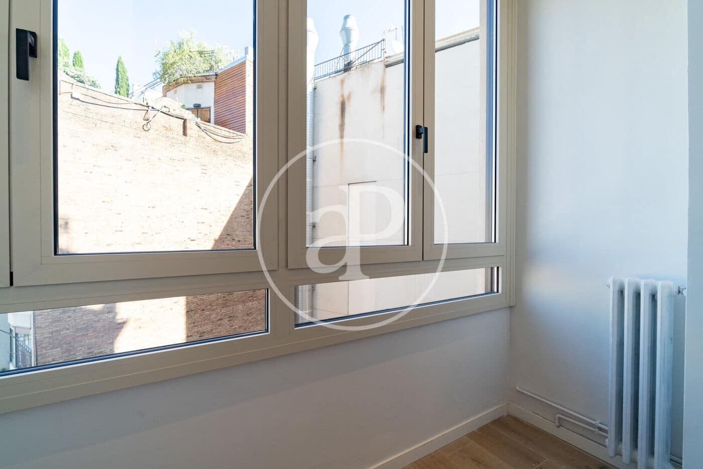 Apartamento de 4 habitaciones en Barcelona ciudad en alquiler - 5.900 € (Ref: 9791041)