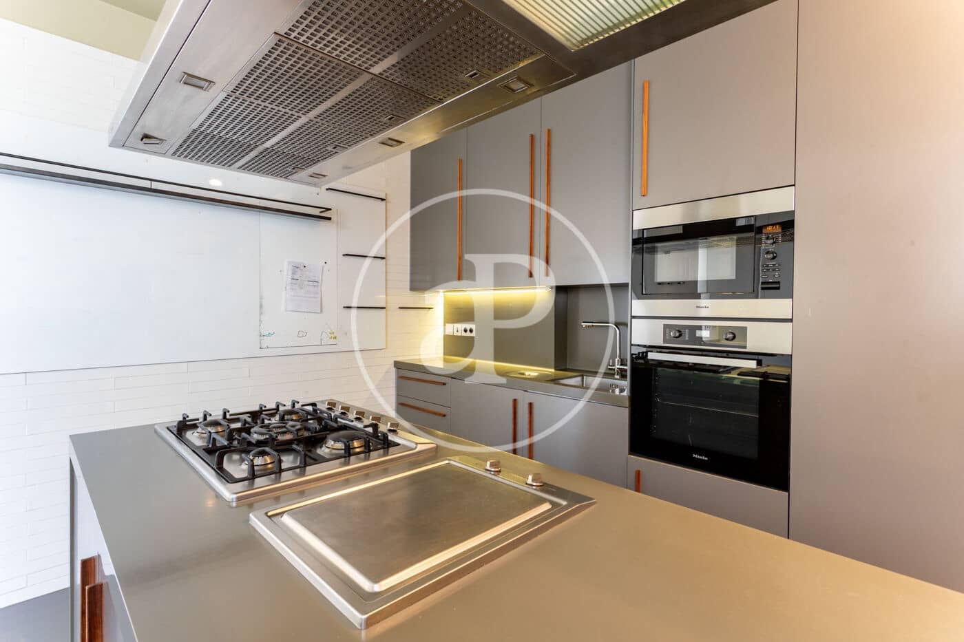 5 makuuhuone Kattohuoneisto vuokrattavana paikassa Barcelona kaupunki mukana 
autotalli - 15 000 € (Ref: 9791042)