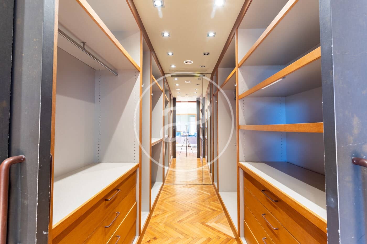 5 makuuhuone Kattohuoneisto vuokrattavana paikassa Barcelona kaupunki mukana 
autotalli - 15 000 € (Ref: 9791042)