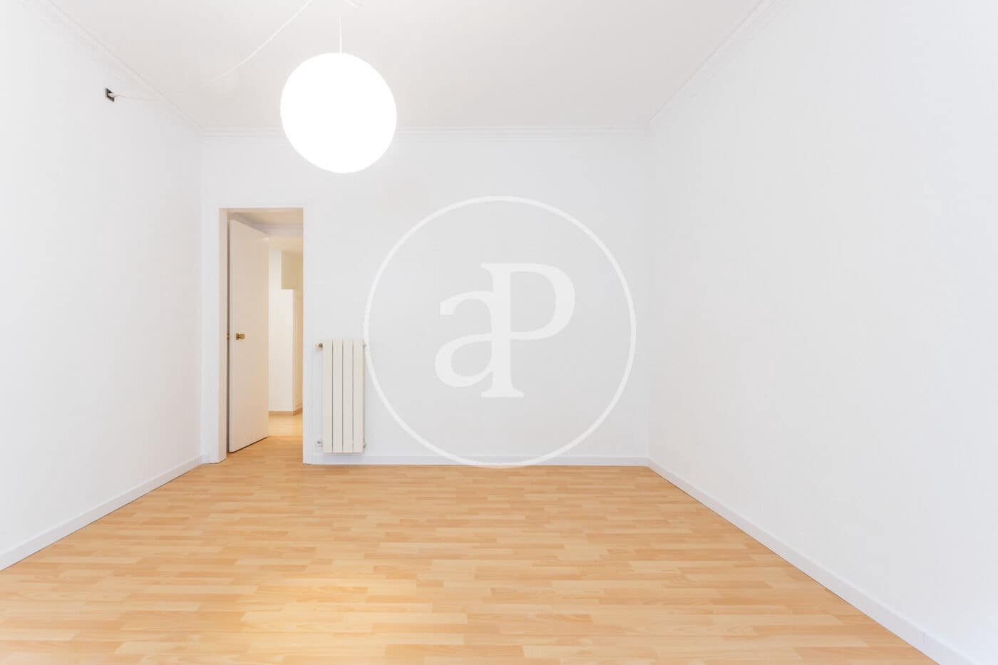 3 soverom Leilighet til leie i Barcelona by - € 2 800 (Ref: 9791043)