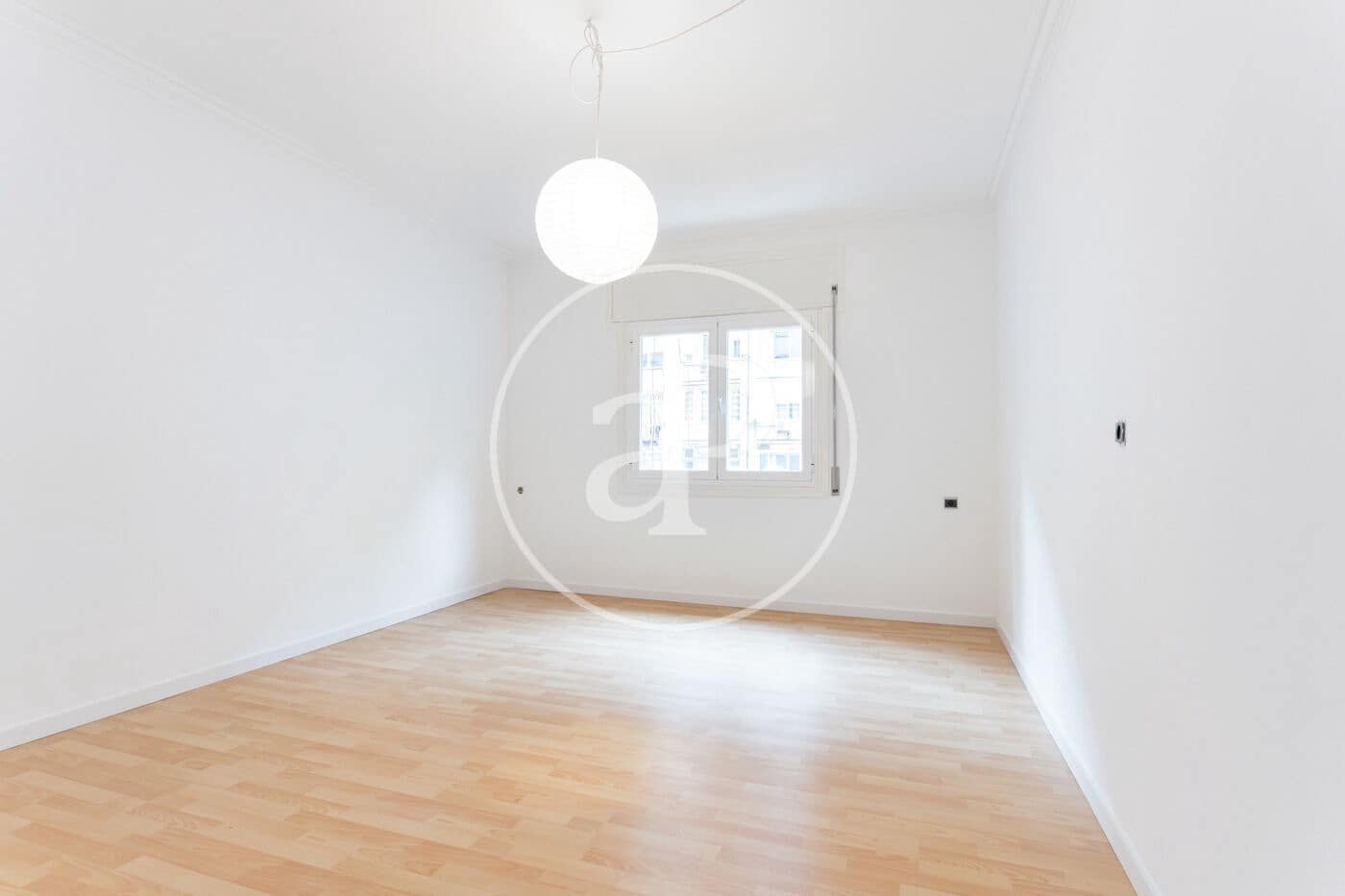 3 soverom Leilighet til leie i Barcelona by - € 2 800 (Ref: 9791043)