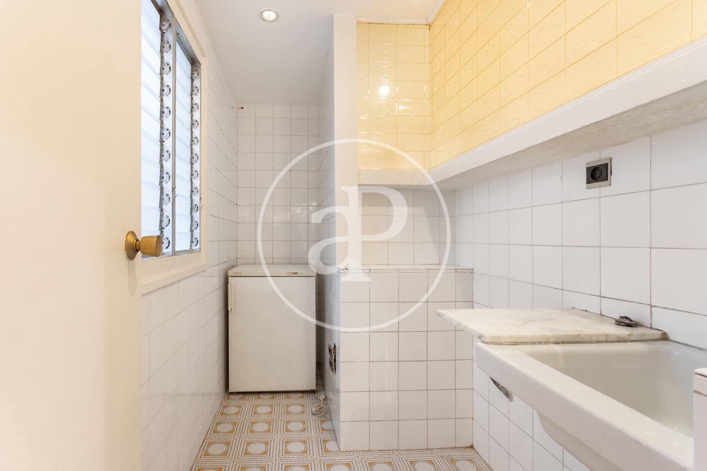 3 soverom Leilighet til leie i Barcelona by - € 2 800 (Ref: 9791043)