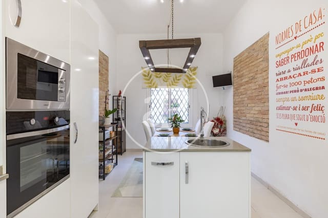 3 slaapkamer Appartement te koop in Sant Martí de Provenals, Barcelona stad - € 530.000 (Ref: 9794592)