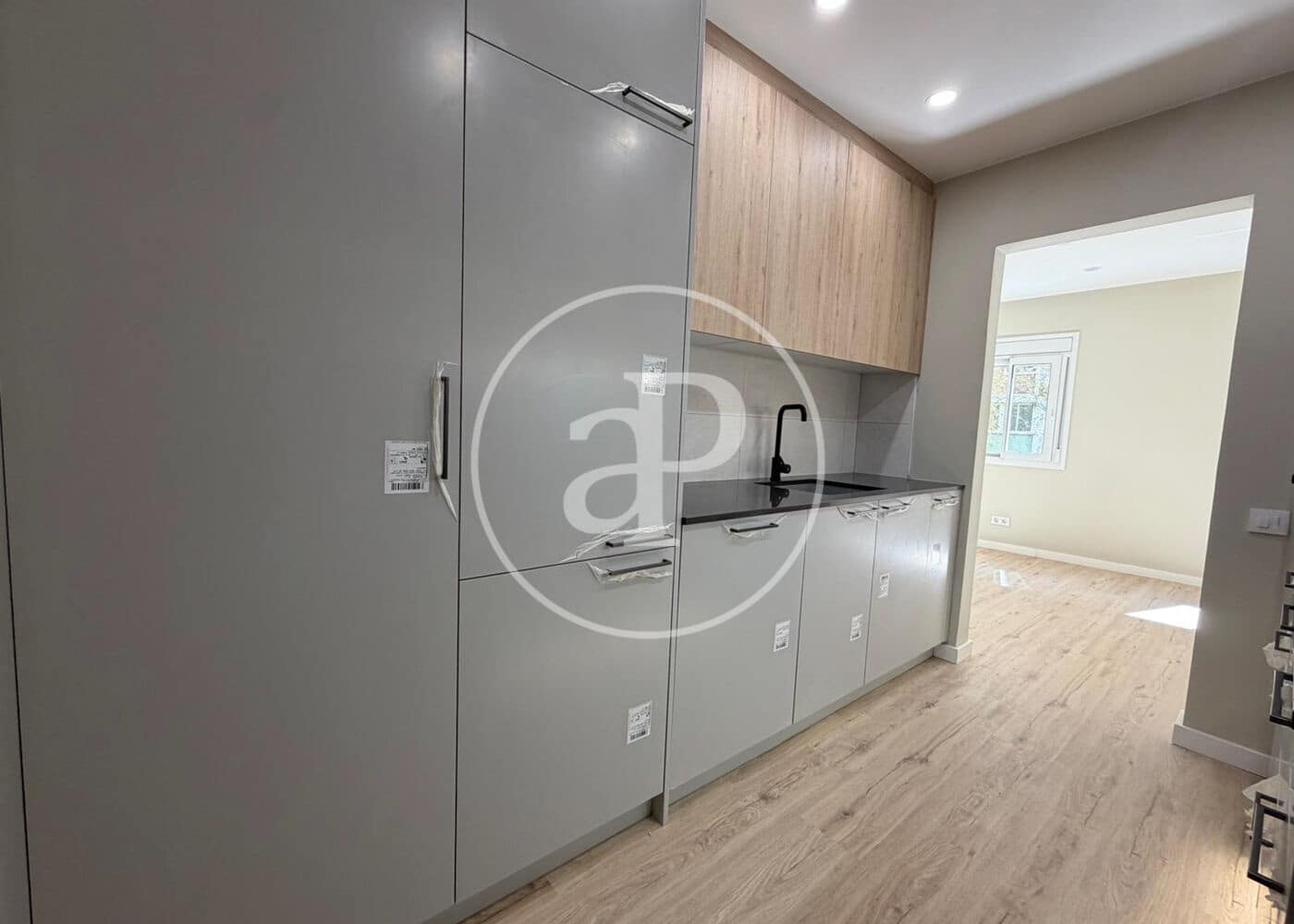 2 soverom Leilighet til salgs i Barcelona by - € 376 000 (Ref: 9794604)