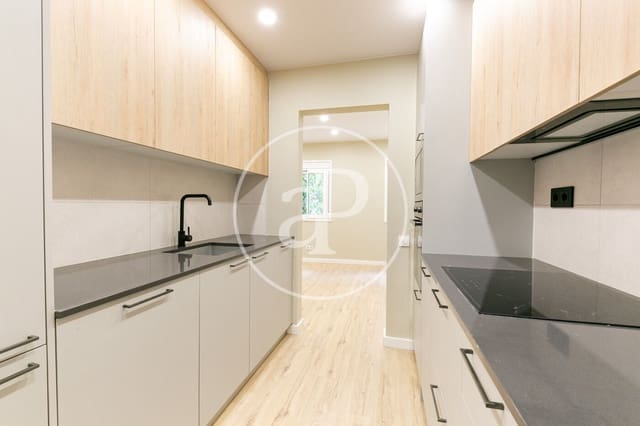 2 quarto Apartamento para venda em El Guinardó, Barcelona cidade - 376 000 € (Ref: 9794604)