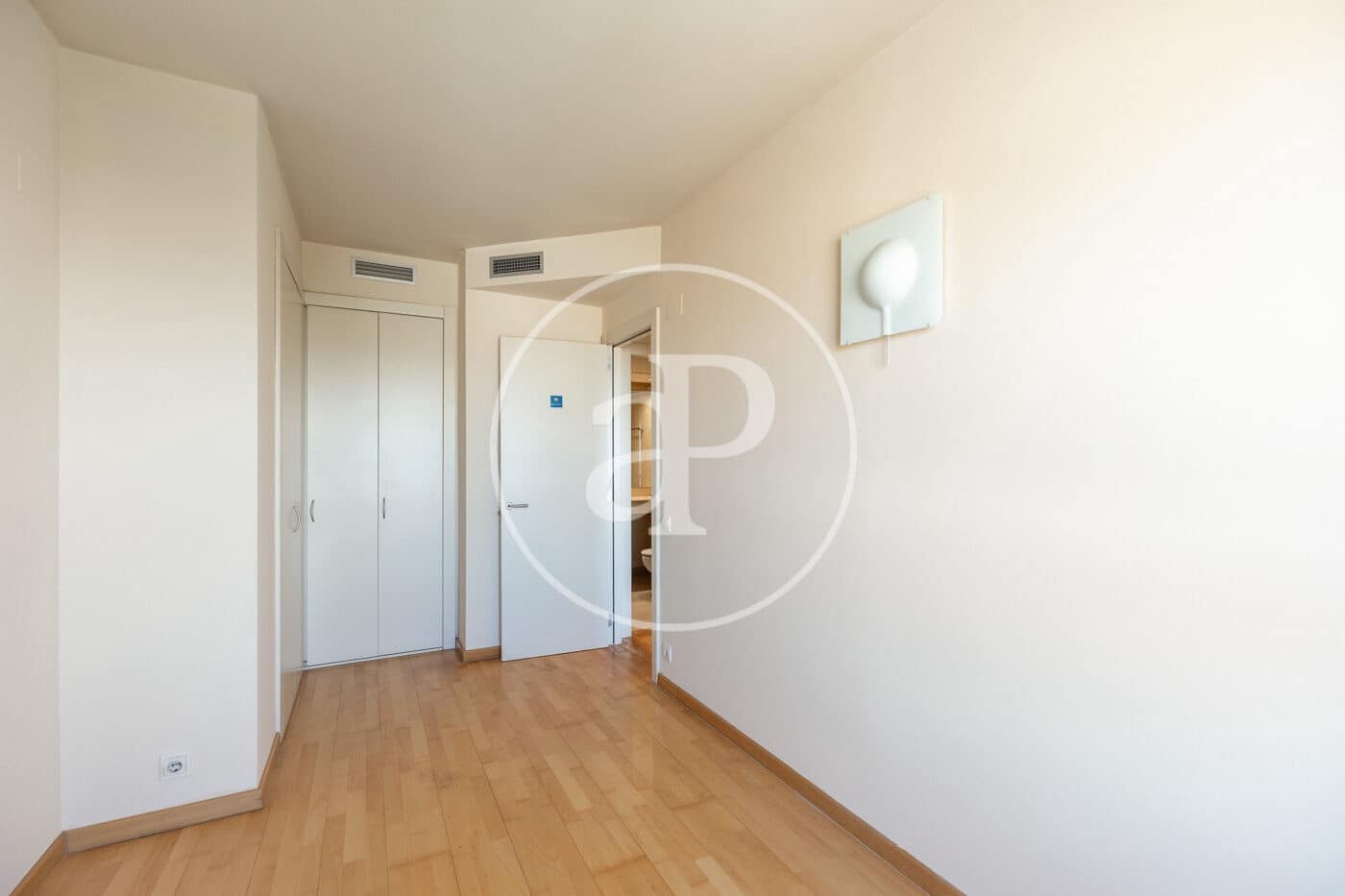 4 sypialnia Apartament na sprzedaż w Miasto Barcelona z basenem - 1 330 000 € (Ref: 9794605)