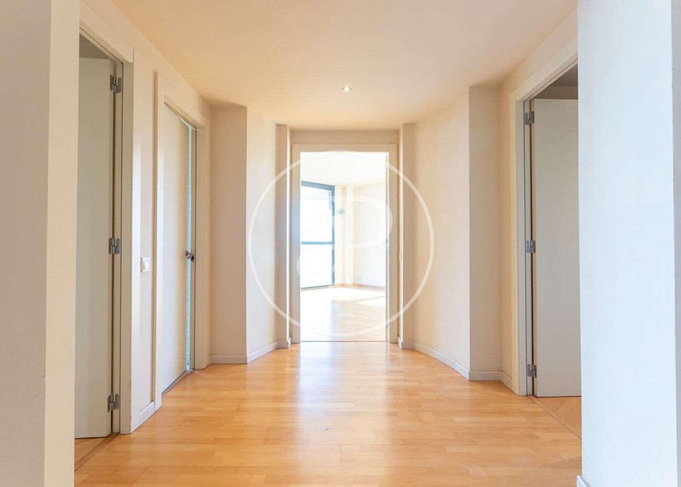 4 sypialnia Apartament na sprzedaż w Miasto Barcelona z basenem - 1 330 000 € (Ref: 9794605)