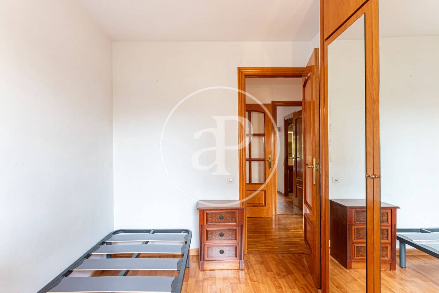 4 soverom Leilighet til leie i Barcelona by - € 1 750 (Ref: 9797075)