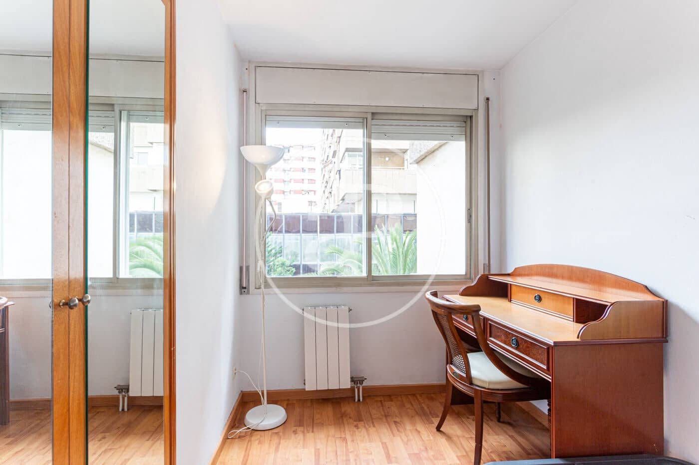4 soverom Leilighet til leie i Barcelona by - € 1 750 (Ref: 9797075)
