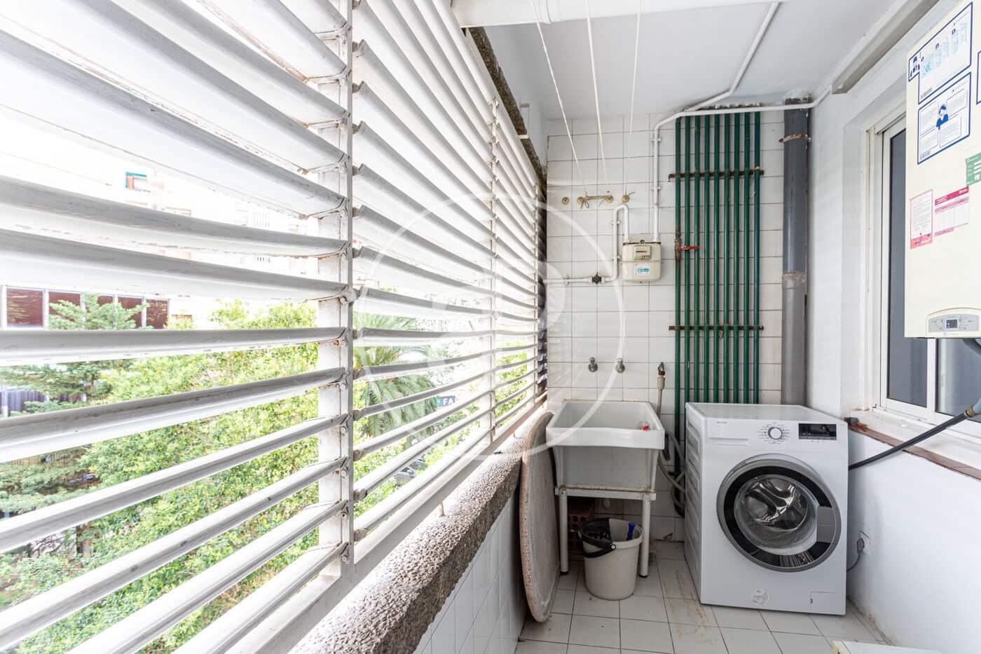 4 soverom Leilighet til leie i Barcelona by - € 1 750 (Ref: 9797075)