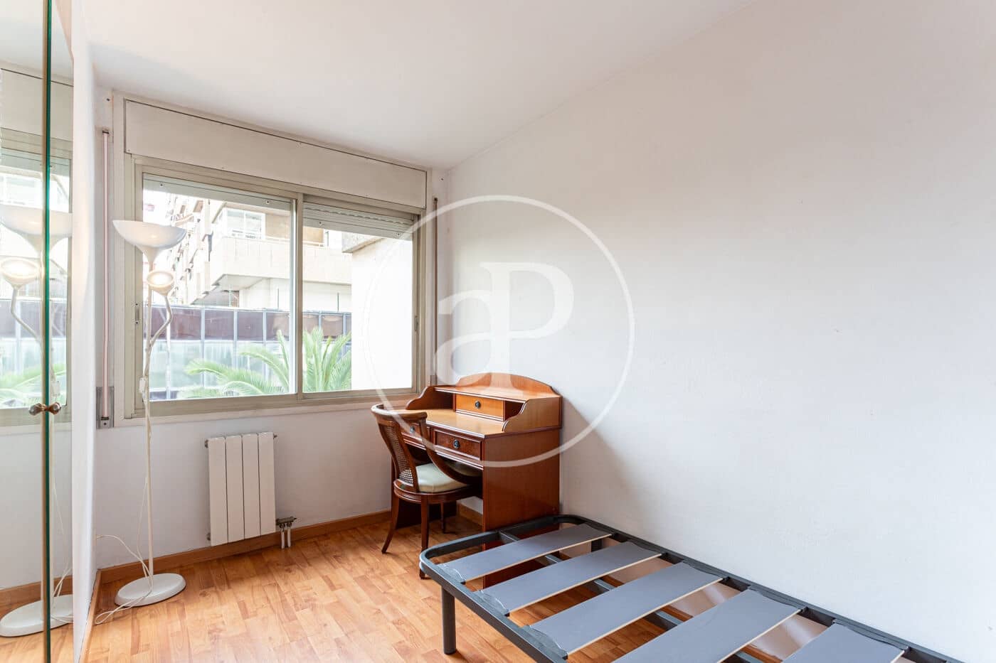 4 soverom Leilighet til leie i Barcelona by - € 1 750 (Ref: 9797075)