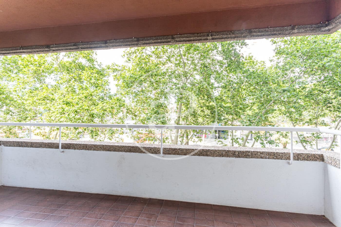 4 soverom Leilighet til leie i Barcelona by - € 1 750 (Ref: 9797075)