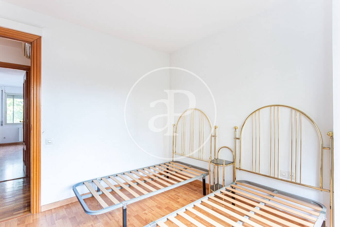 4 soverom Leilighet til leie i Barcelona by - € 1 750 (Ref: 9797075)