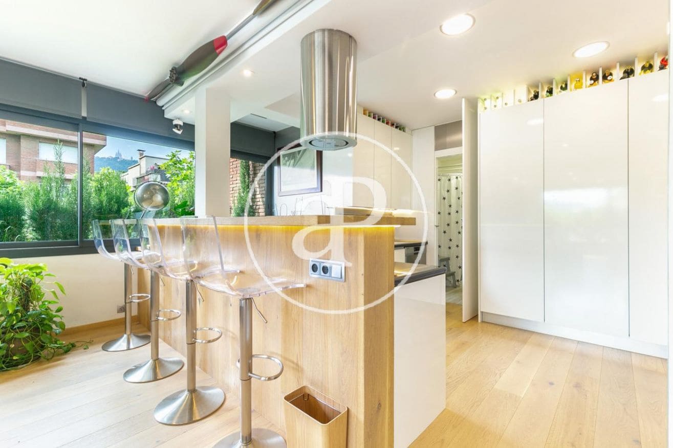 3 bedroom Apartment for rent in Barcelona city with garage - € 5,900 (Ref: 9804285)