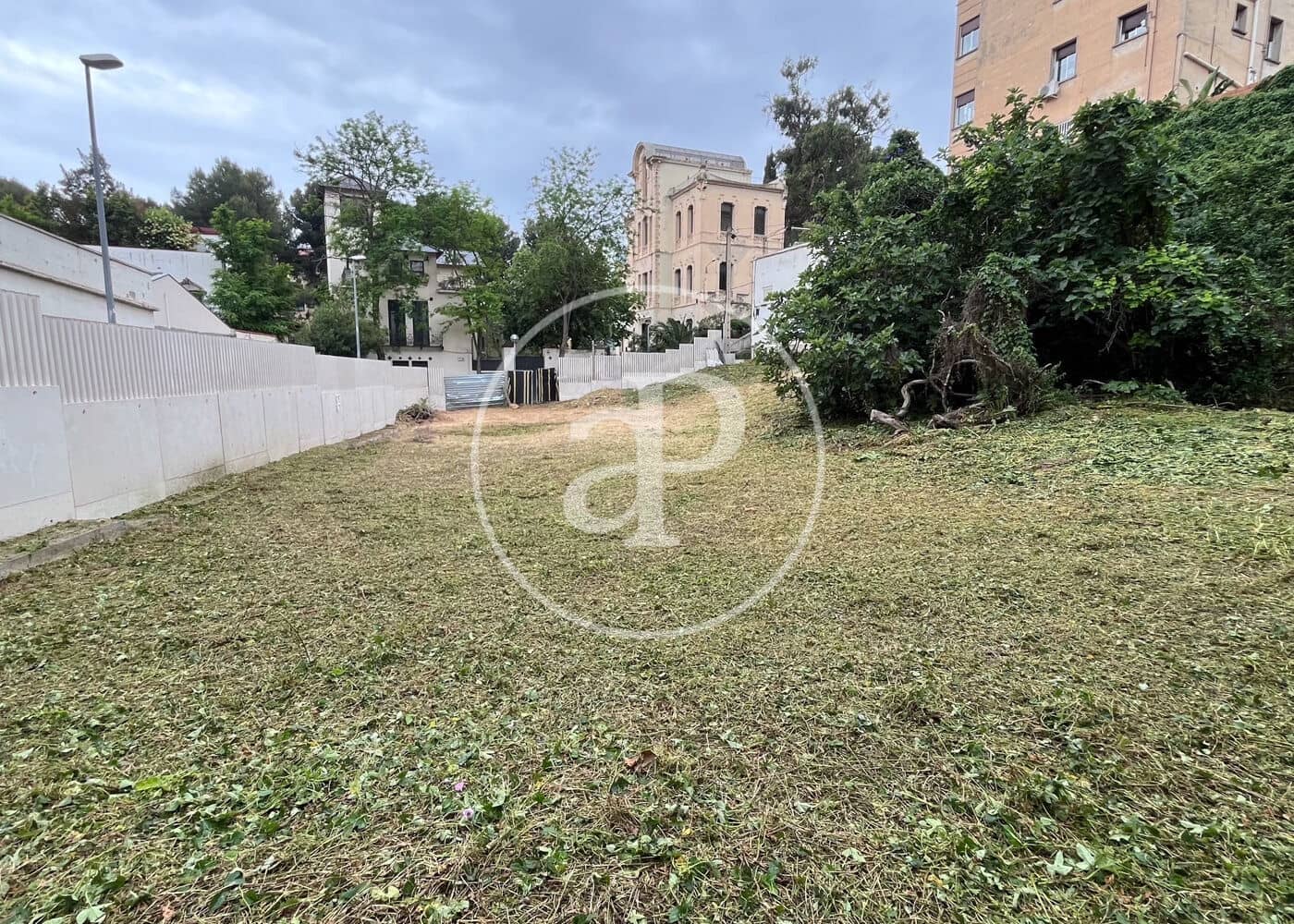 Undeveloped Land for sale in Barcelona city - € 1,800,000 (Ref: 9806463)