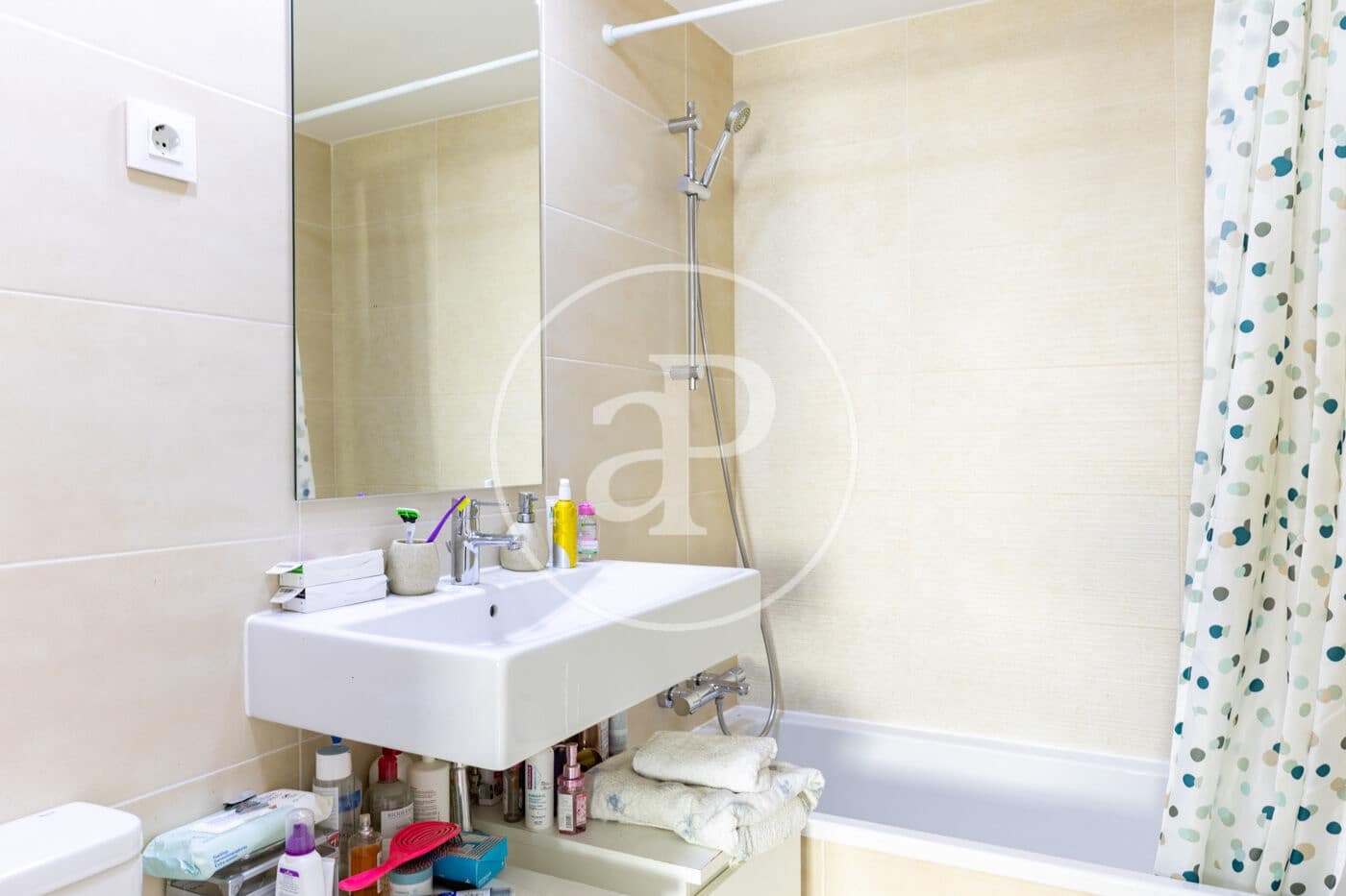 Apartamento de 3 habitaciones en Sant Cugat del Vallès en venta con piscina - 625.000 € (Ref: 9806465)