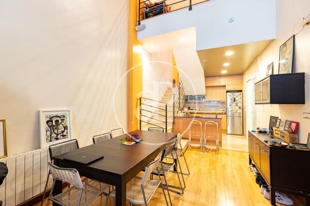 Apartamento de 2 habitaciones en L'Hospitalet de Llobregat en venta - 315.000 € (Ref: 9807945)