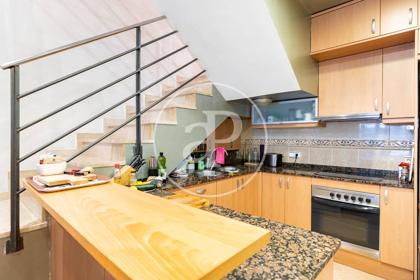 Apartamento de 2 habitaciones en L'Hospitalet de Llobregat en venta - 315.000 € (Ref: 9807945)
