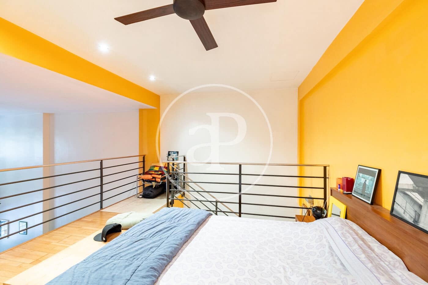 Apartamento de 2 habitaciones en L'Hospitalet de Llobregat en venta - 315.000 € (Ref: 9807945)