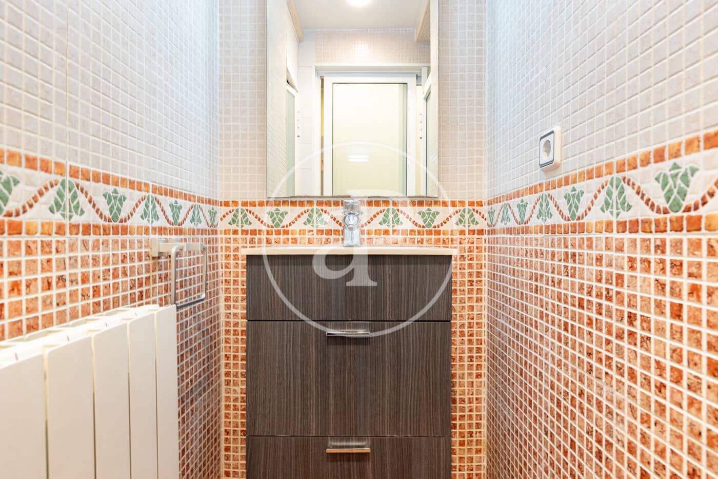 Apartamento de 2 habitaciones en L'Hospitalet de Llobregat en venta - 315.000 € (Ref: 9807945)