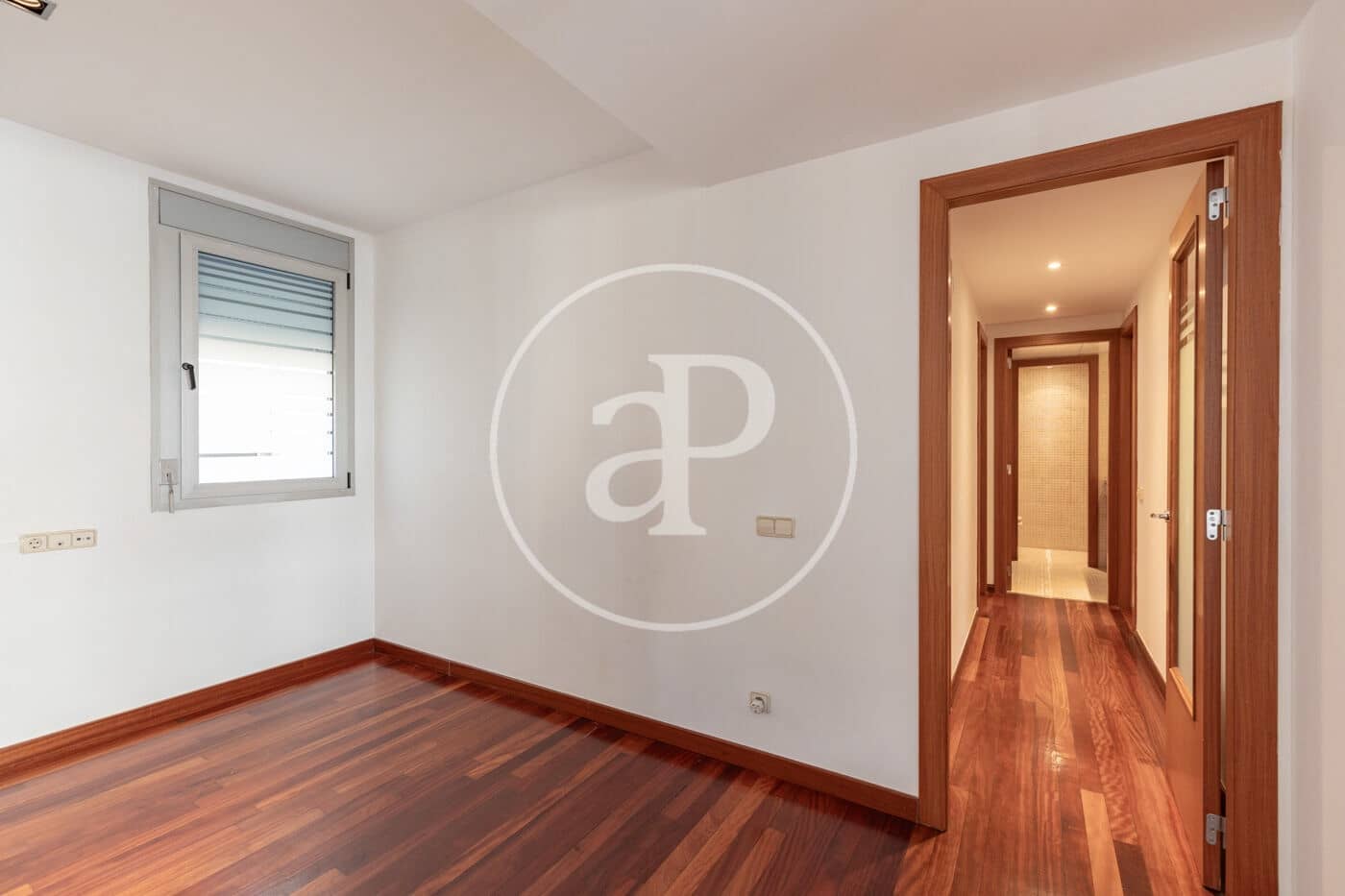4 quarto Apartamento para arrendar em Barcelona cidade - 2 755 € (Ref: 9807946)