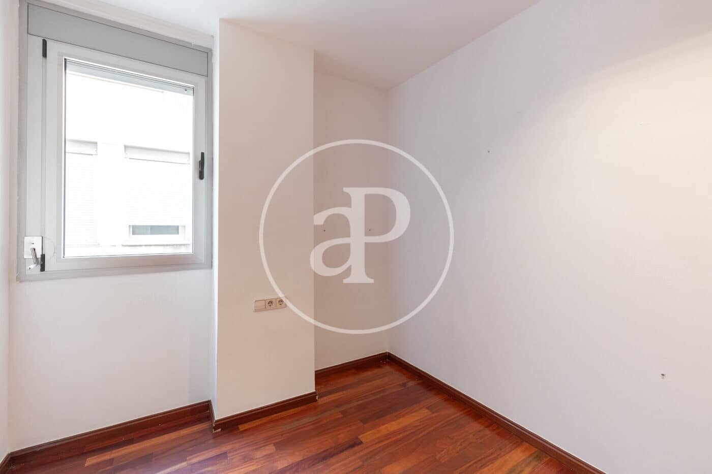4 quarto Apartamento para arrendar em Barcelona cidade - 2 755 € (Ref: 9807946)