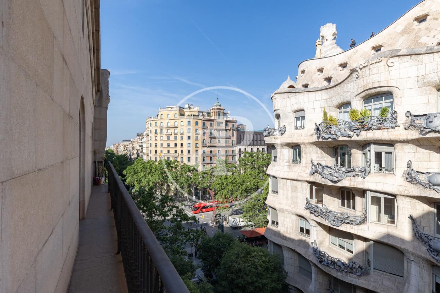 4 quarto Apartamento para arrendar em Barcelona cidade - 2 755 € (Ref: 9807946)