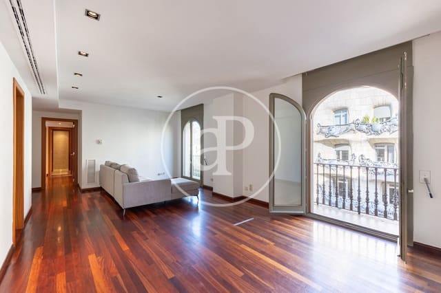 4 quarto Apartamento para arrendar em La Dreta de L'Eixample, Barcelona cidade - 2 755 € (Ref: 9807946)