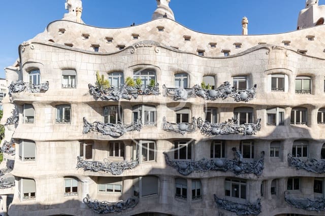 4 quarto Apartamento para arrendar em La Dreta de L'Eixample, Barcelona cidade - 2 755 € (Ref: 9807946)