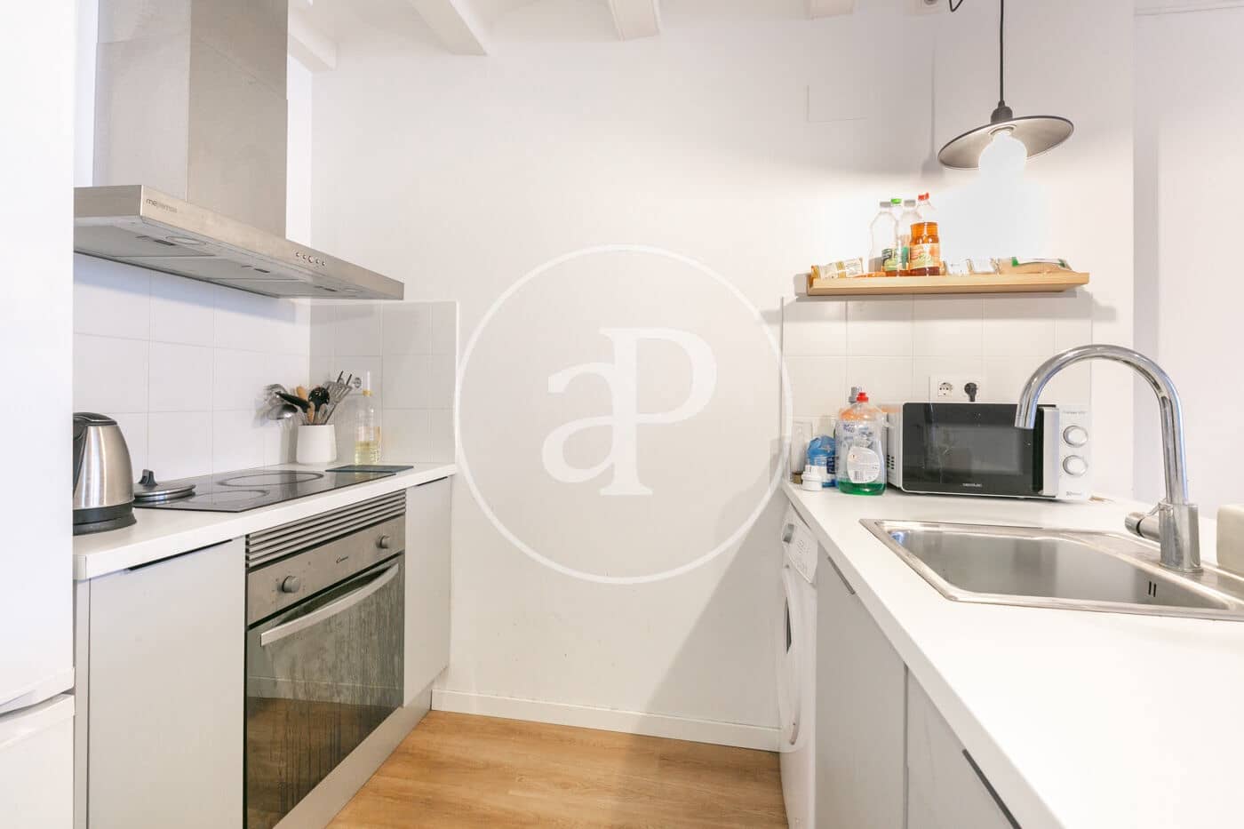 Apartamento de 2 habitaciones en Barcelona ciudad en venta - 335.000 € (Ref: 9807947)