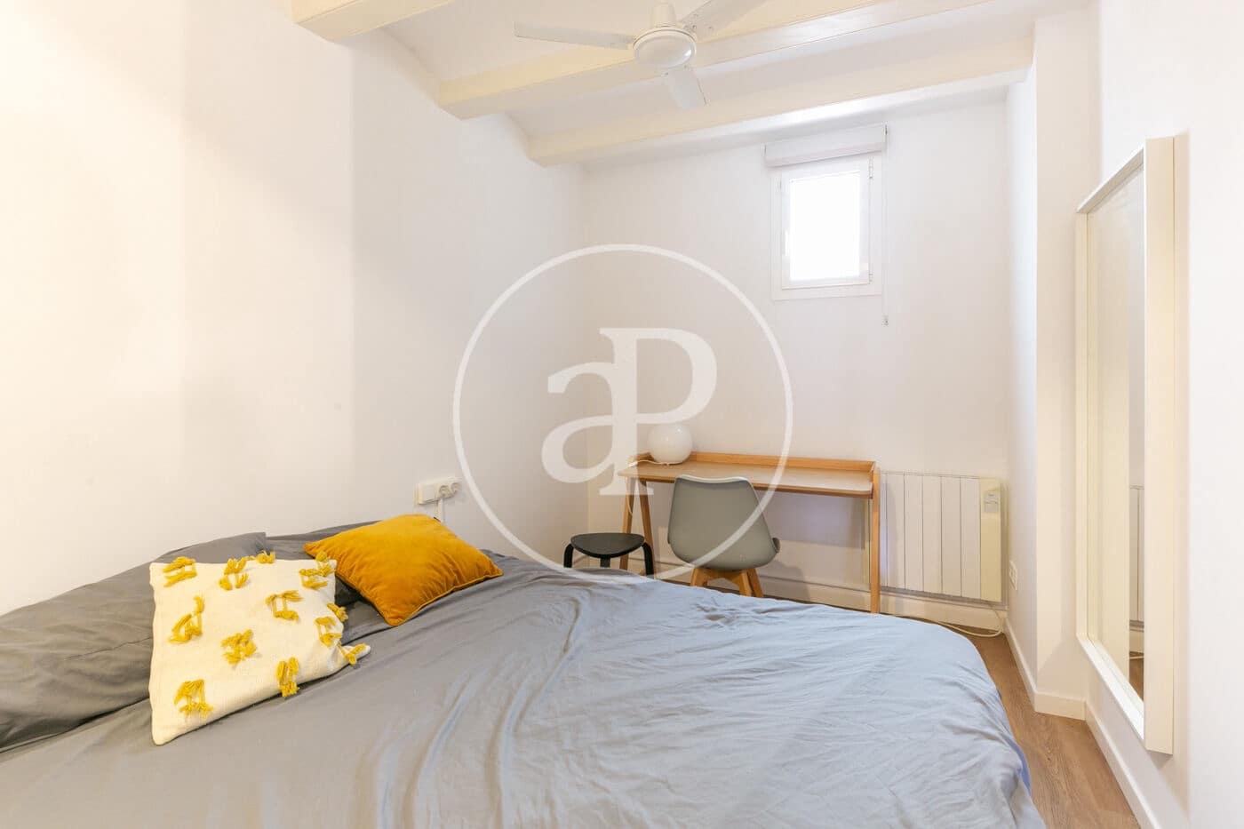 Apartamento de 2 habitaciones en Barcelona ciudad en venta - 335.000 € (Ref: 9807947)