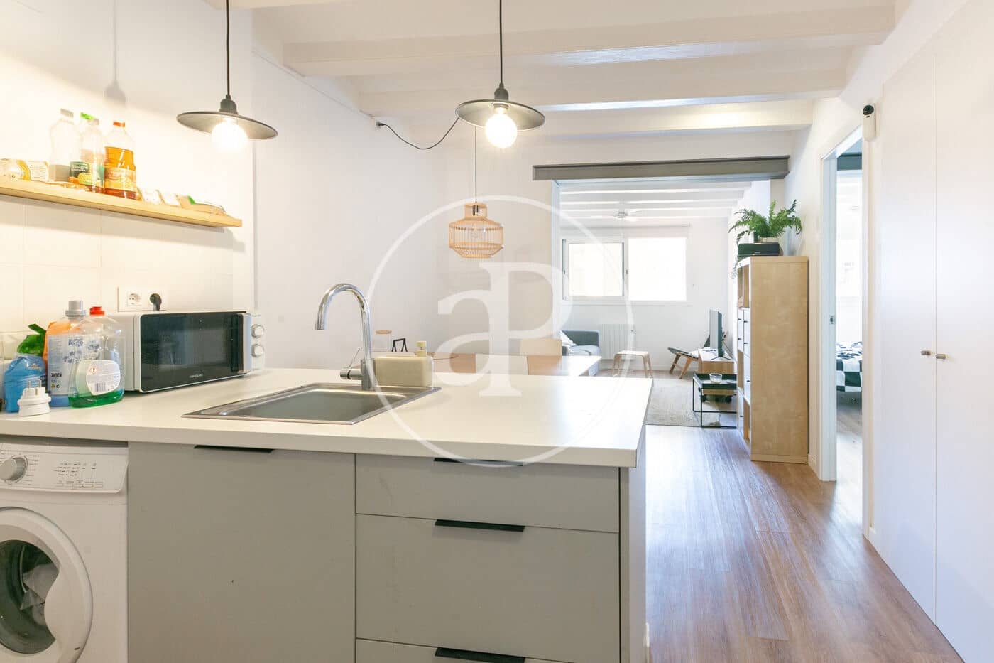Apartamento de 2 habitaciones en Barcelona ciudad en venta - 335.000 € (Ref: 9807947)