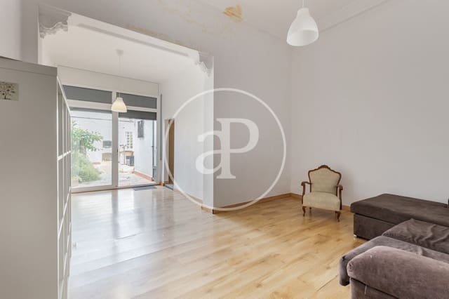 3 sovrum Villa till salu i Sabadell - 289 000 € (Ref: 9811564)
