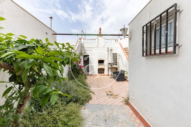 3 sovrum Villa till salu i Sabadell - 289 000 € (Ref: 9811564)