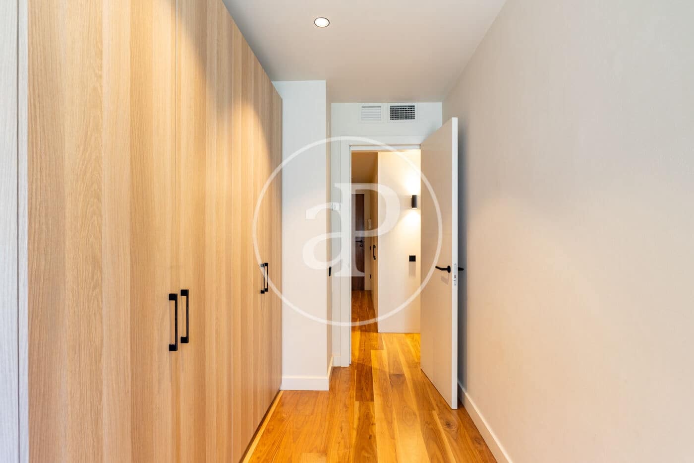 3 sypialnia Apartament na sprzedaż w Miasto Barcelona z basenem - 850 000 € (Ref: 9815838)