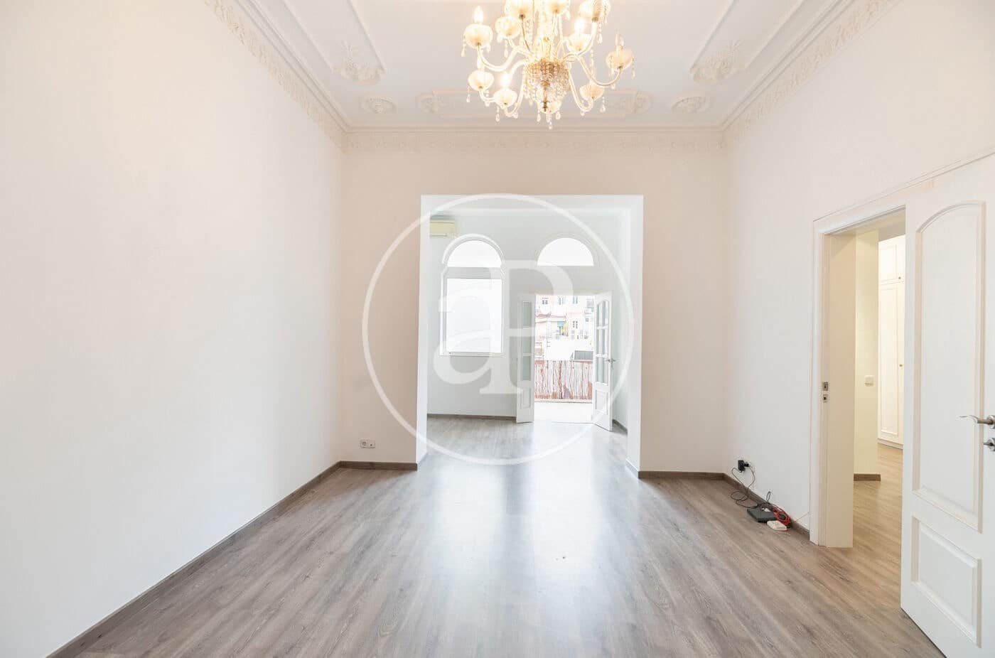 Appartement de 2 chambres à louer à Barcelone ville - 2 240 € (Ref: 9815839)