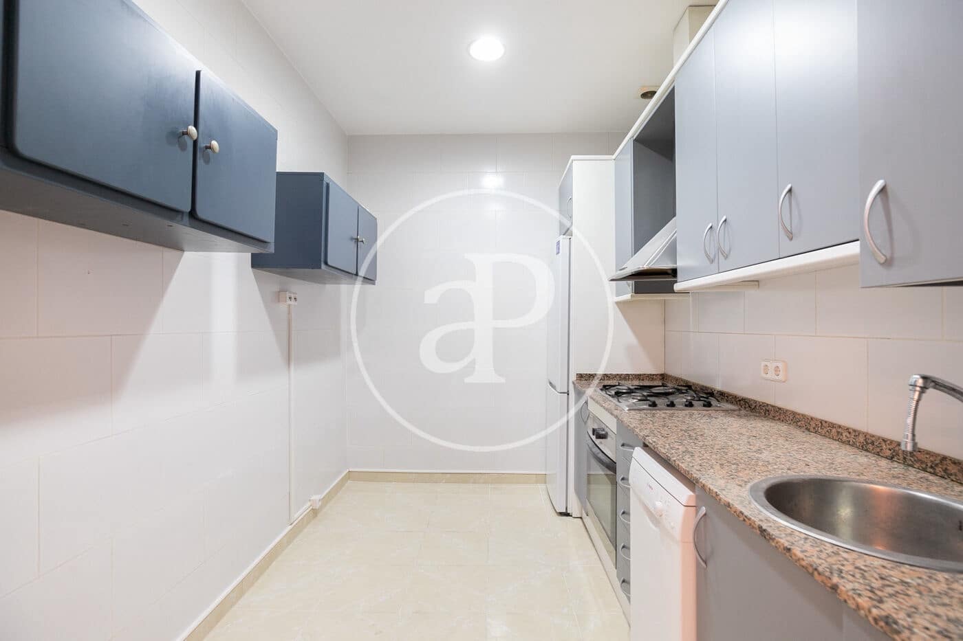 Appartement de 2 chambres à louer à Barcelone ville - 2 240 € (Ref: 9815839)