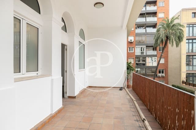 Appartement de 2 chambres à louer à La Dreta de L'Eixample, Barcelone ville - 2 240 € (Ref: 9815839)