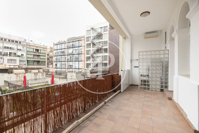 Appartement de 2 chambres à louer à La Dreta de L'Eixample, Barcelone ville - 2 240 € (Ref: 9815839)