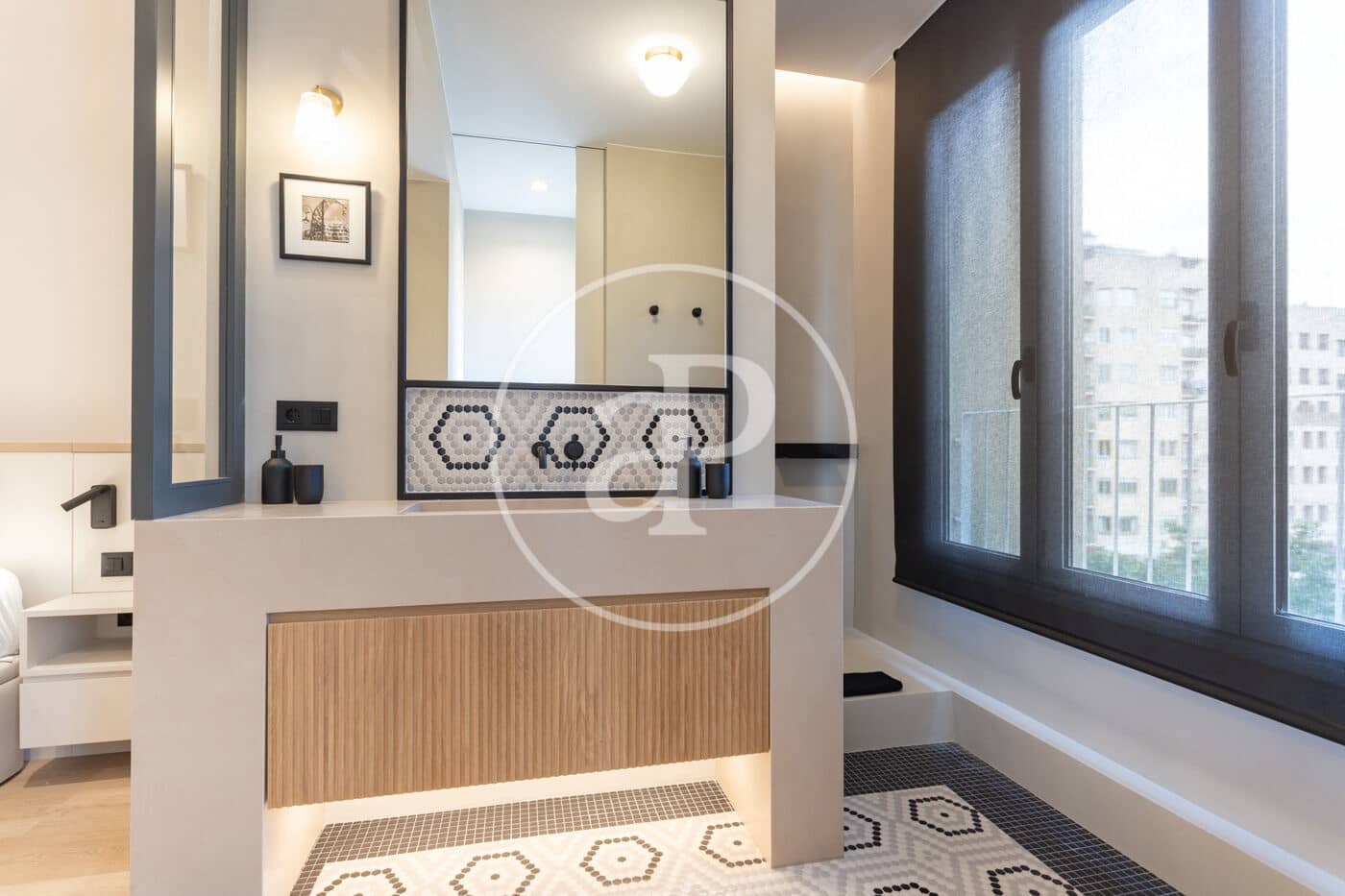 5 soveværelse Lejlighed til leje i Barcelona by - € 13.000 (Ref: 9818193)