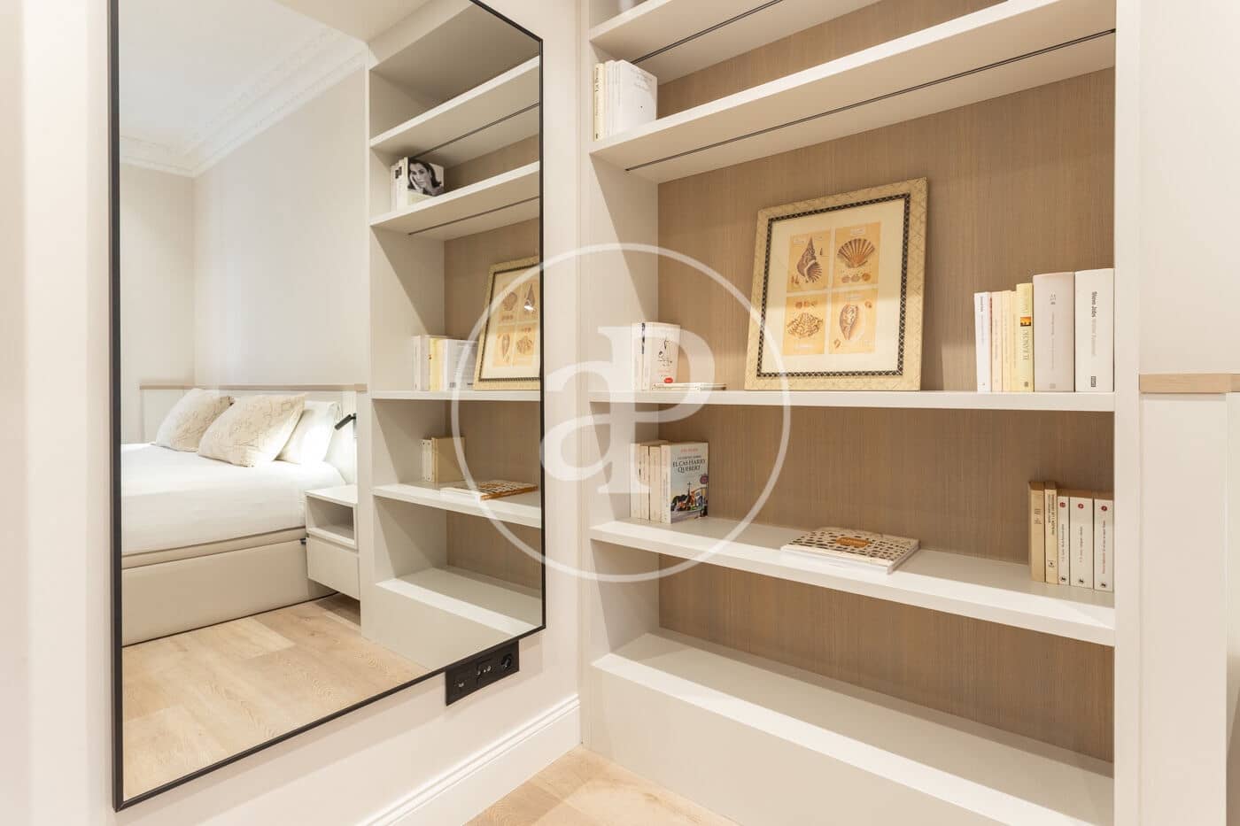 5 soveværelse Lejlighed til leje i Barcelona by - € 13.000 (Ref: 9818193)