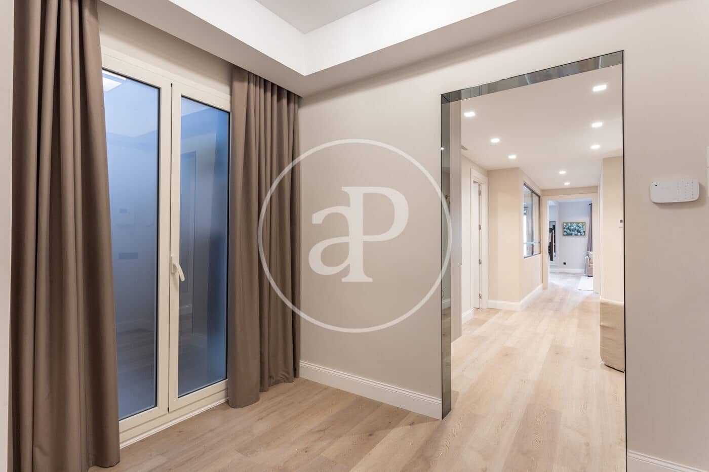 5 bedroom Apartment for rent in Barcelona city - € 13,000 (Ref: 9818193)