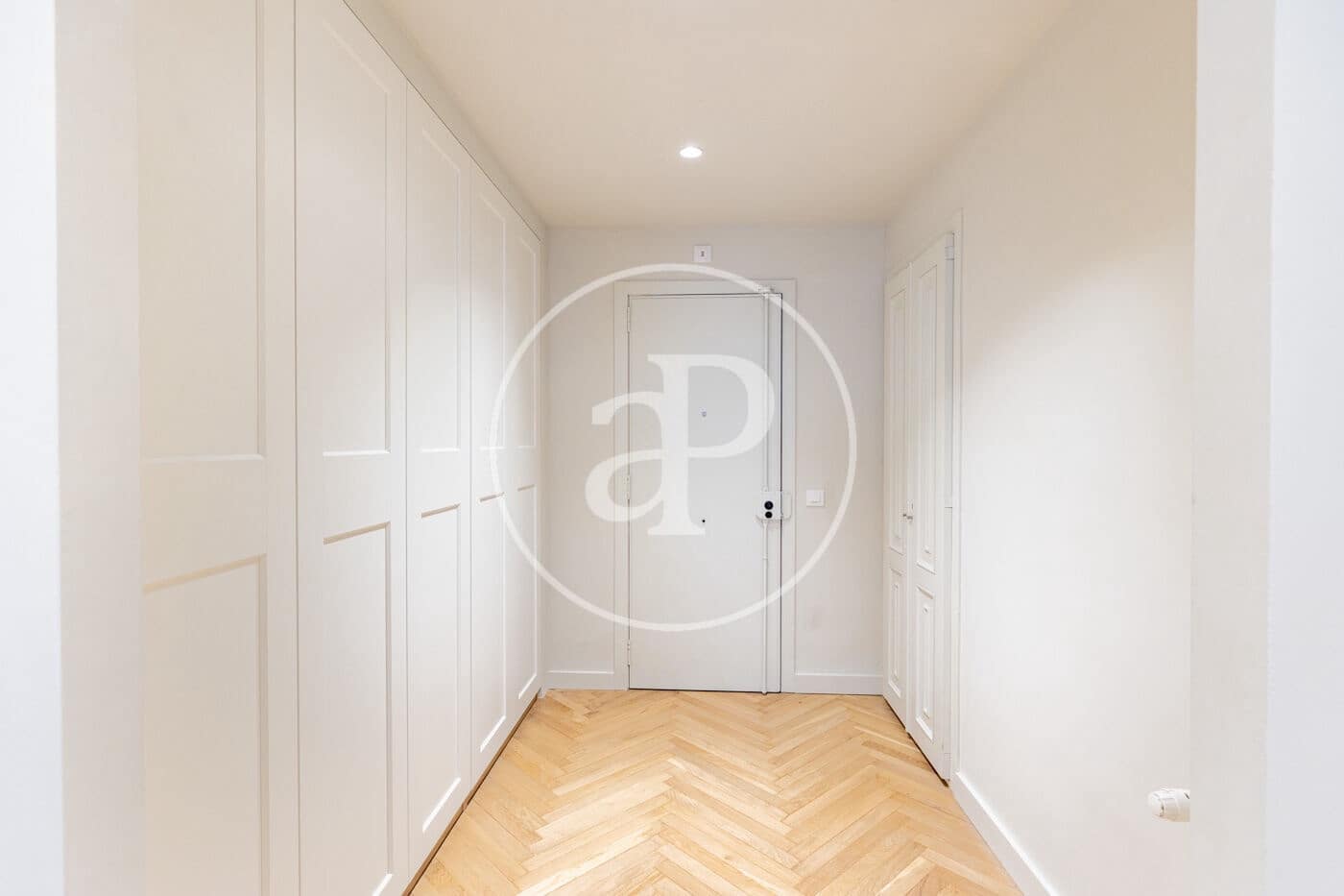 Apartamento de 4 habitaciones en Barcelona ciudad en alquiler con garaje - 3.850 € (Ref: 9818195)