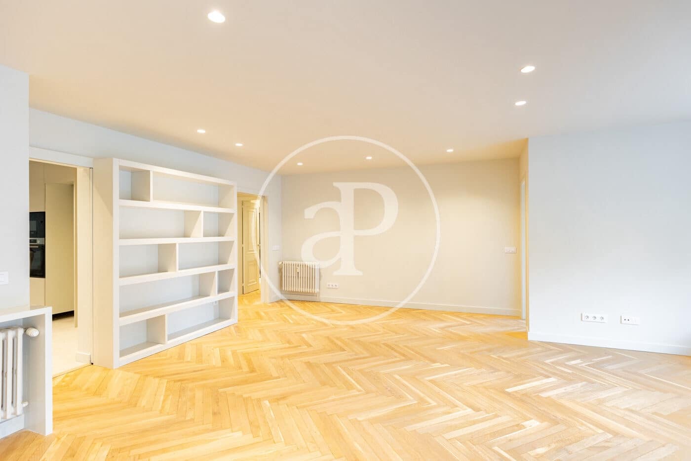 Apartamento de 4 habitaciones en Barcelona ciudad en alquiler con garaje - 3.850 € (Ref: 9818195)