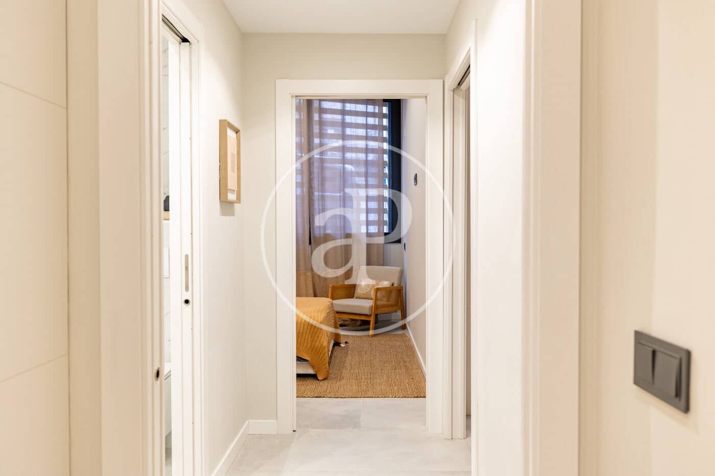 2 bedroom Villa for sale in Barcelona city - € 320,000 (Ref: 9818196)