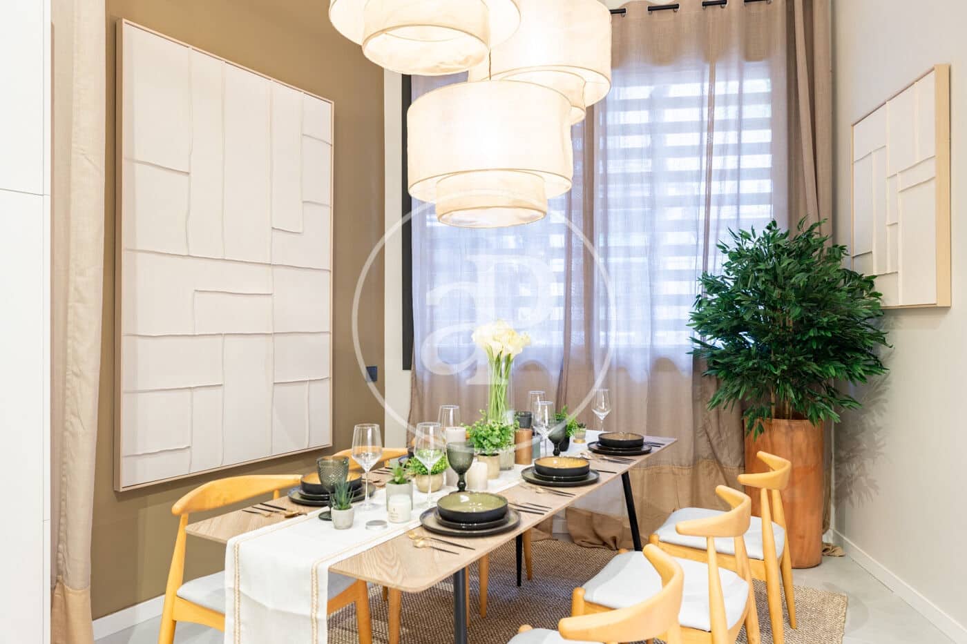 2 bedroom Villa for sale in Barcelona city - € 320,000 (Ref: 9818196)