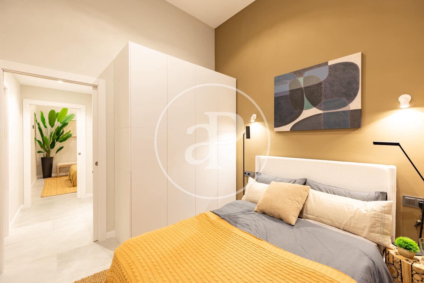 2 bedroom Villa for sale in Barcelona city - € 320,000 (Ref: 9818196)
