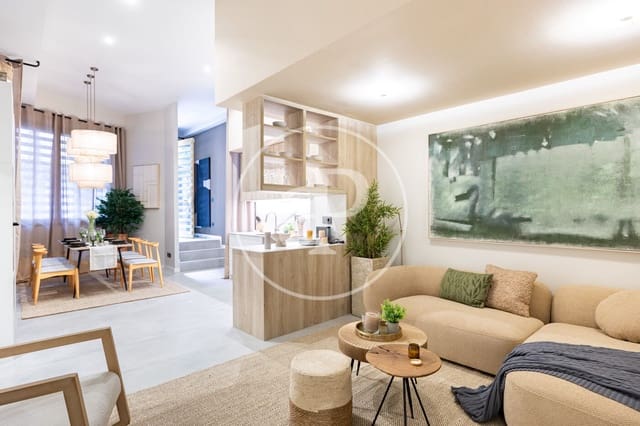 2 bedroom Villa for sale in Can Baró, Barcelona city - € 320,000 (Ref: 9818196)